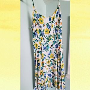 White flowered dress, old navy size medium.